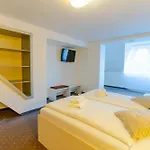 Ostredok Hotel 3*