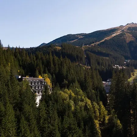Ostredok Hotel